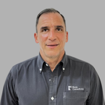 <p>Pedro F.<br />
Rivas Acevedo</p>
